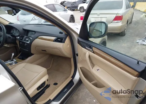 2014 BMW X3 xDrive28I z USA, uszkodzony, nr VIN 5UXWX9C57E0D41843